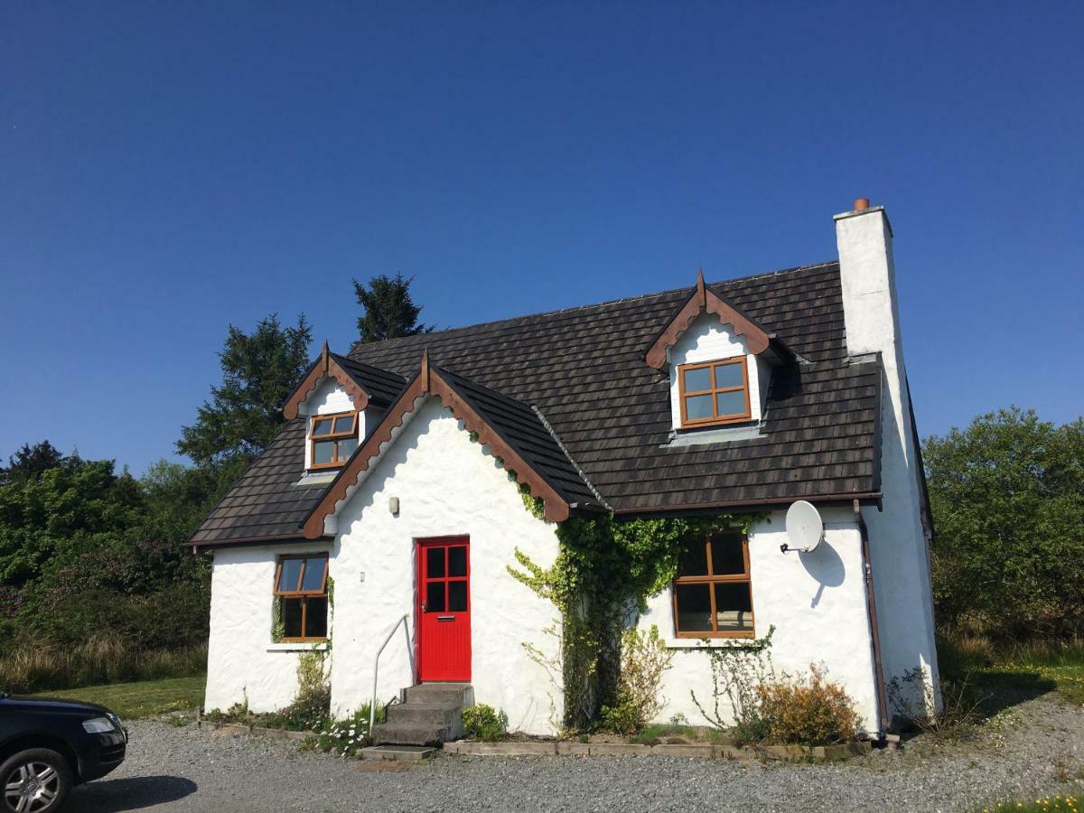 Heatherhill Farm Cottage In Letterfrack Beside Connemara National Park Exteriör bild
