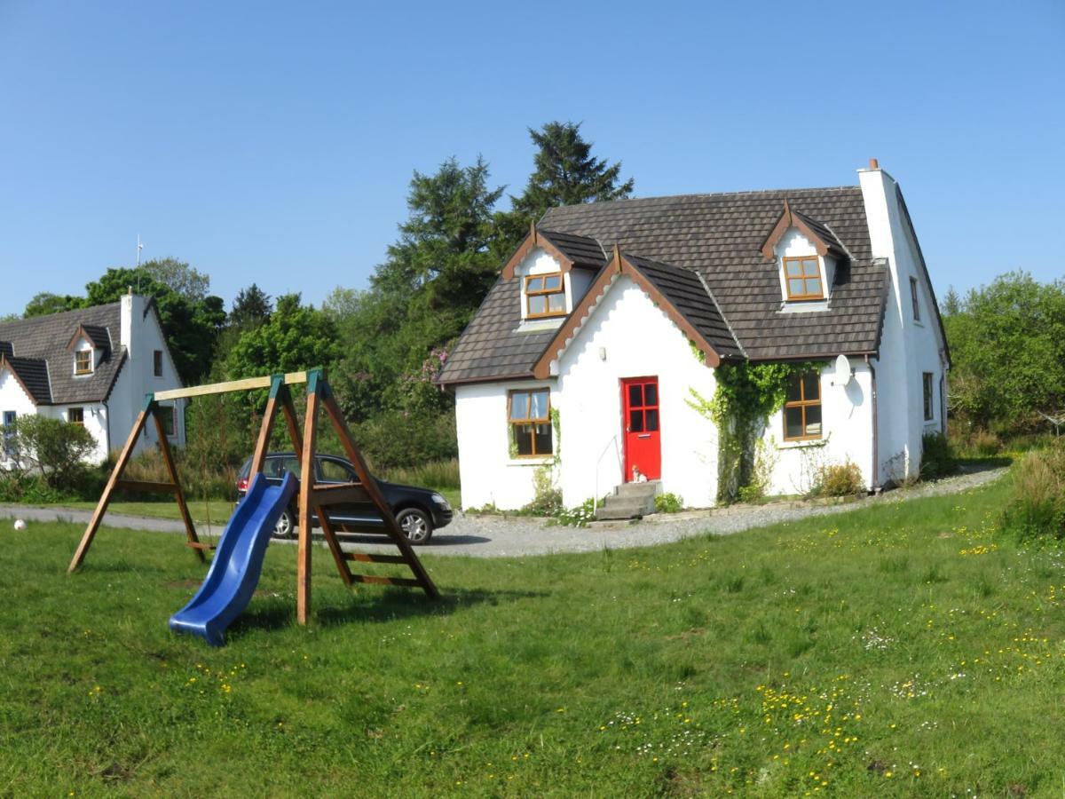Heatherhill Farm Cottage In Letterfrack Beside Connemara National Park Exteriör bild